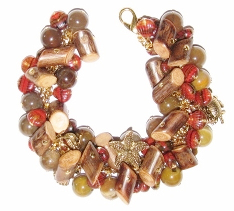 Julia Bristow
                Bracelets