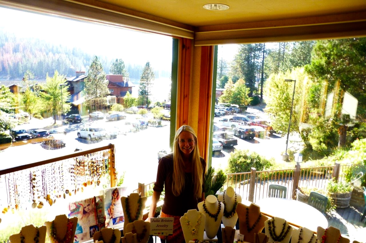 Julia Lee's Jewelry Sold
          Gallery