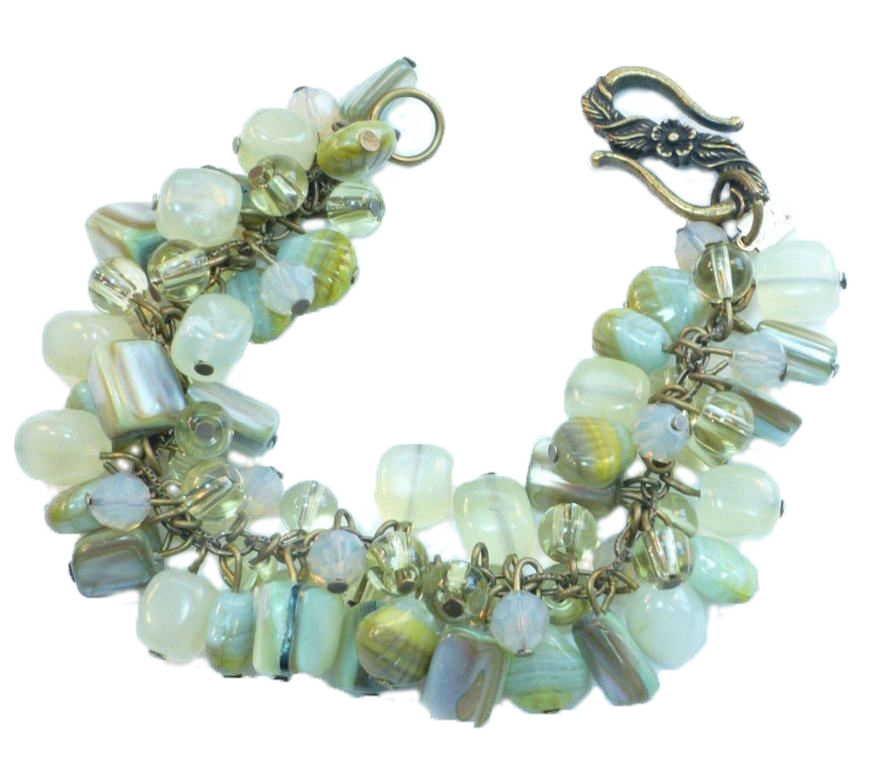 Julia Bristow
                Bracelets