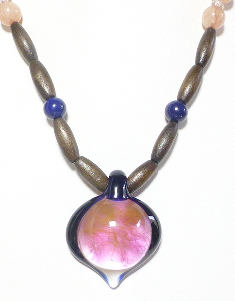 Julia
                Lee's Jewelry