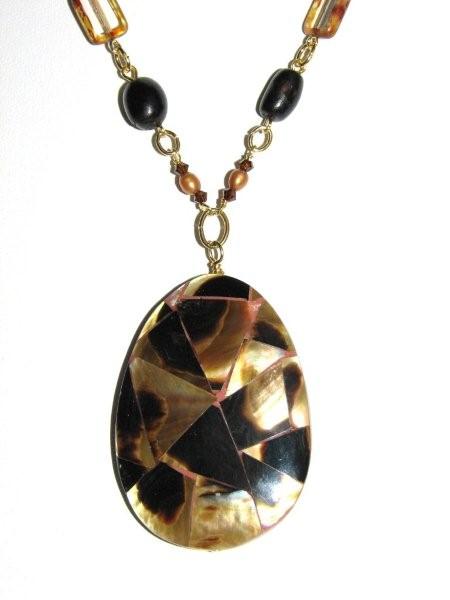 Julia
                Lee's Jewelry