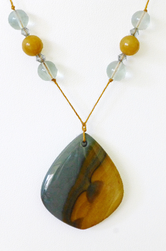 Julia
                Lee's Jewelry