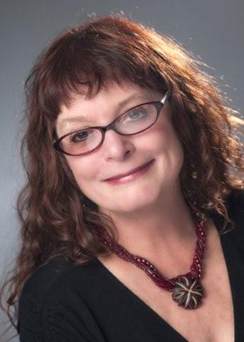 Julia
                Lee's Jewelry