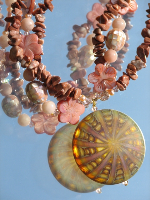 Julia Lee's
                Jewelry